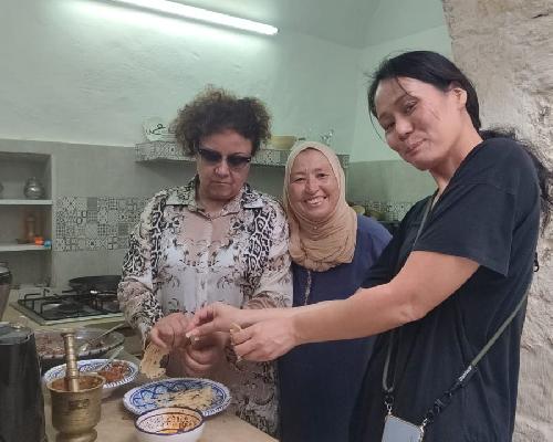 Saveurs sur le Pouce : Atelier Découverte des Spécialités Djerbiennes - photo 4