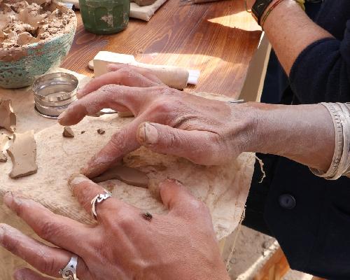 L'Art du Tour de Main : Initiation à la Céramique Traditionnelle à Erriadh - photo 5